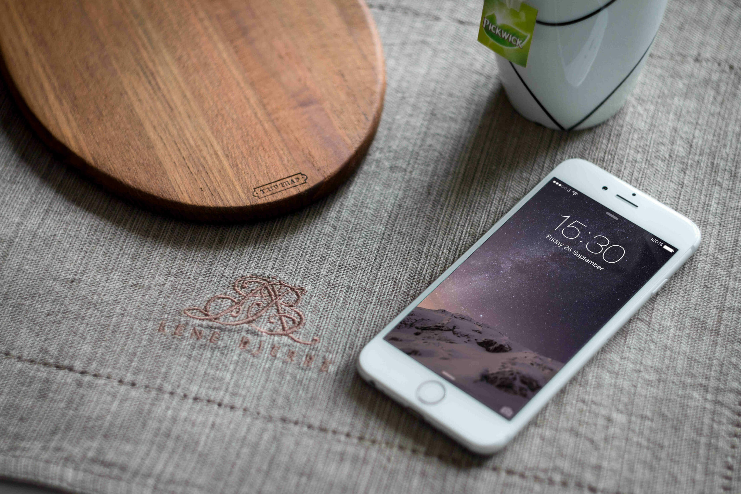 Download White iPhone 6 Photography Mockup | Awesome Mockups